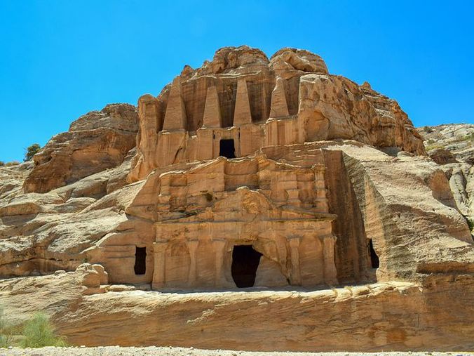 Habitation troglodytique Jordanie pèlerinage  