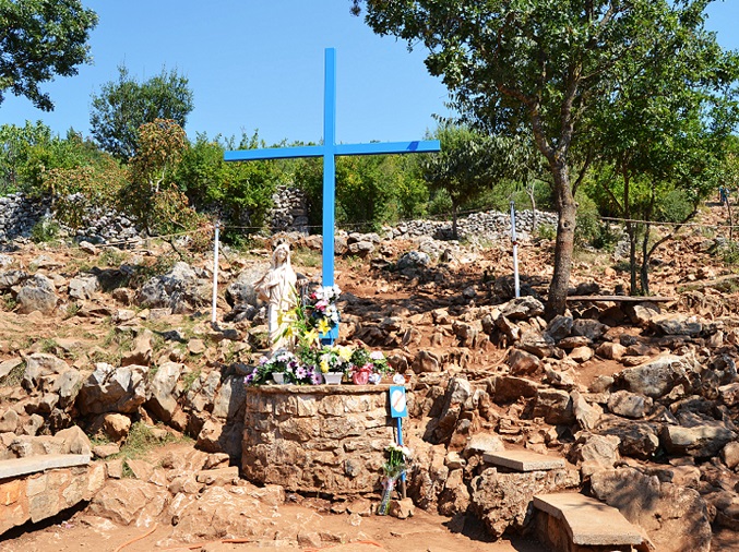 pelerinage catholique croix bleue a Medjugorje