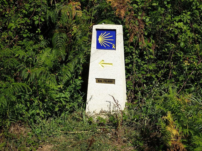 borne indicateur camino pelerinage saint jacques