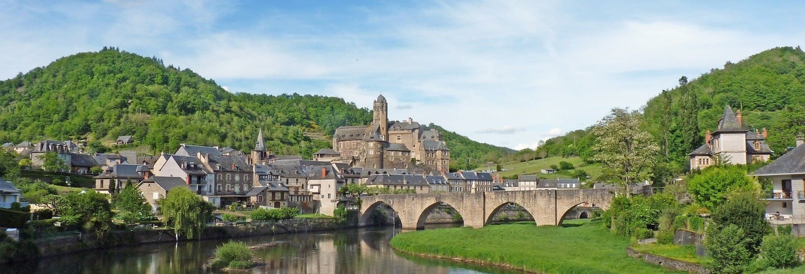 Estaing chemin de Compostelle randonnée spirituelle 