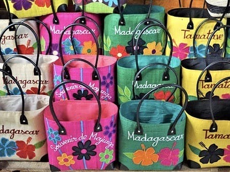 Madagascar voyage culturel commercants bazar